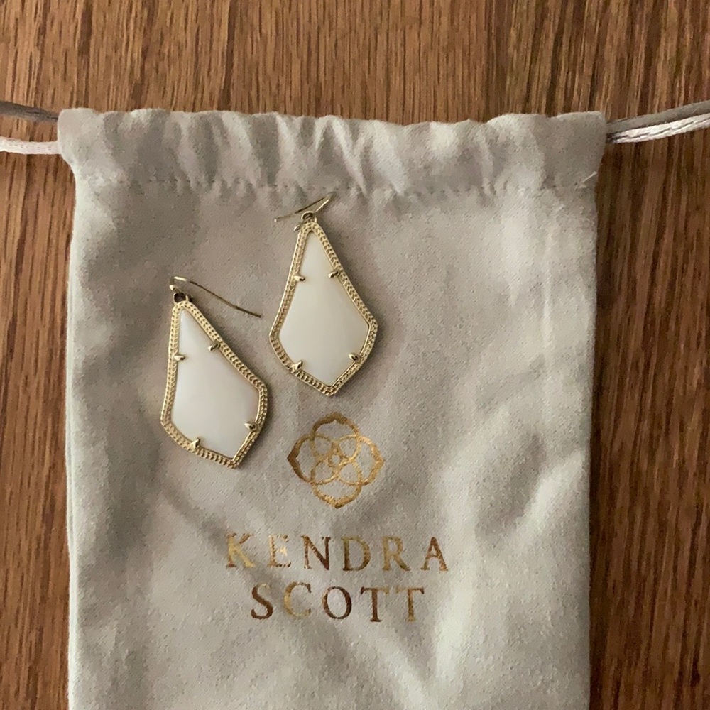 Kendra Scott earrings- Alex Drop